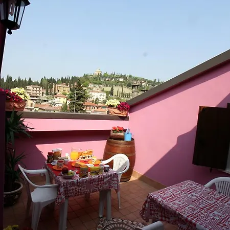 Cuore Di Giulietta فندق مبيت وإفطار